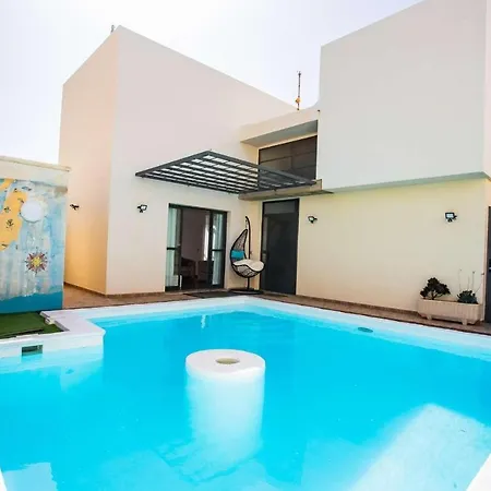 Lanzabur Villa
