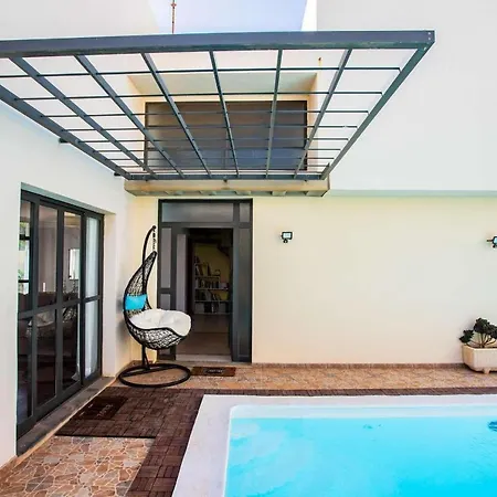 Lanzabur Villa Costa Teguise